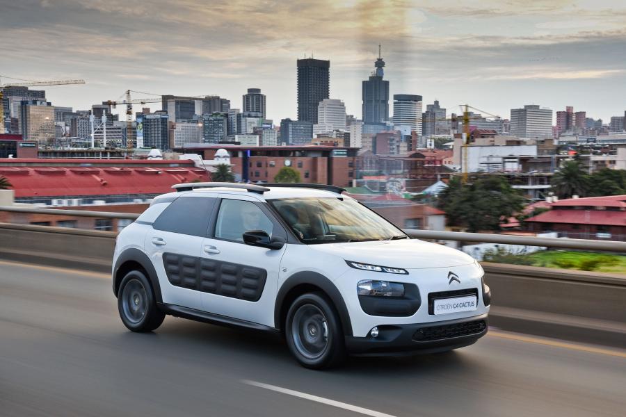  Citroen C4 Cactus 2015 года  (ZA) (фото 8 из 19)